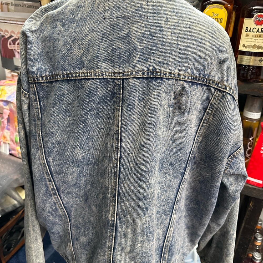 Jean jacket - Picture 12 of 14
